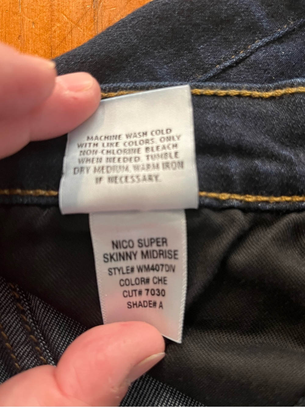 Hudson Nico Super Skinny Midrise Dark Indigo Jeans - Picture 8 of 8